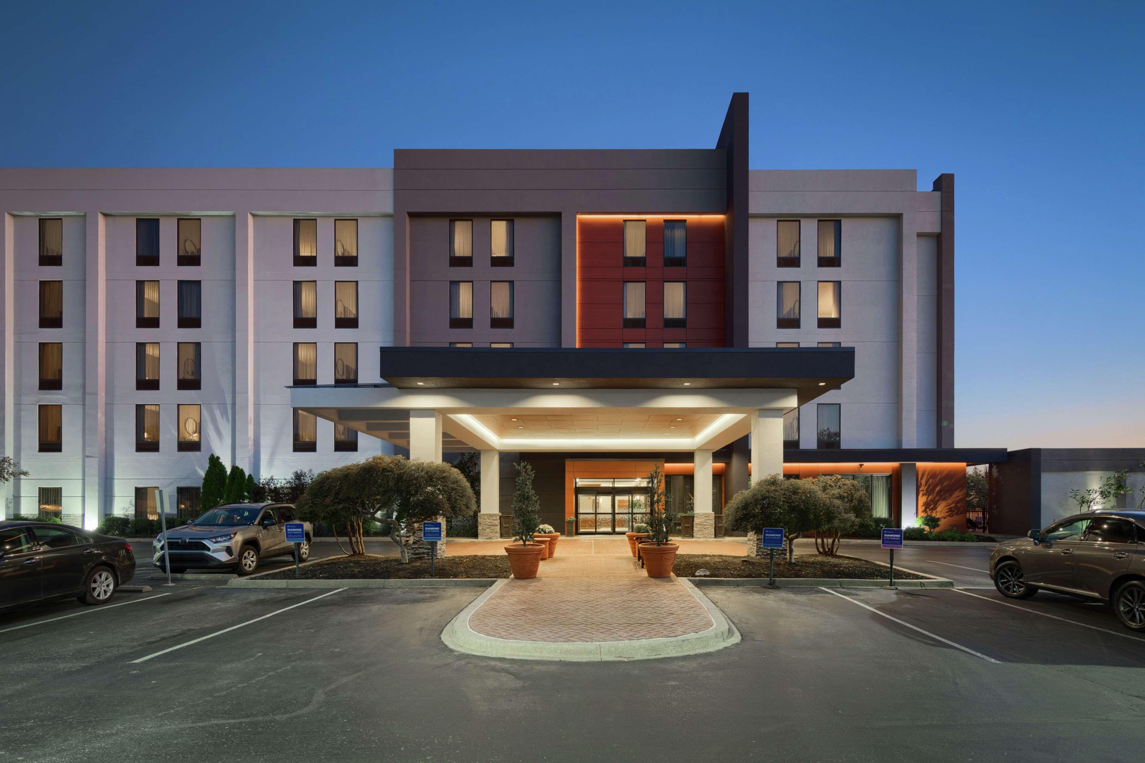 Hampton Inn Louisville Northeast Ngoại thất bức ảnh