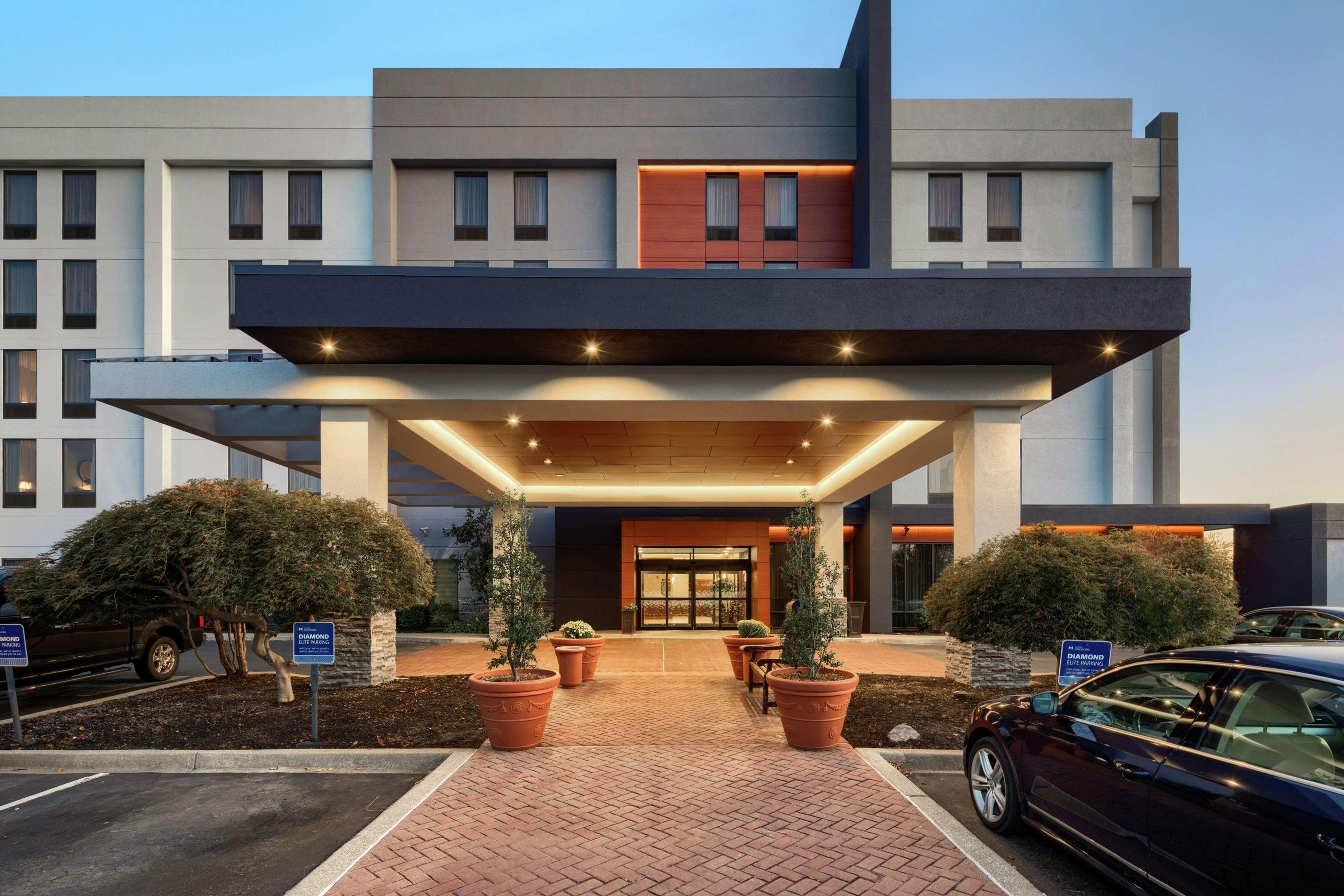 Hampton Inn Louisville Northeast Ngoại thất bức ảnh