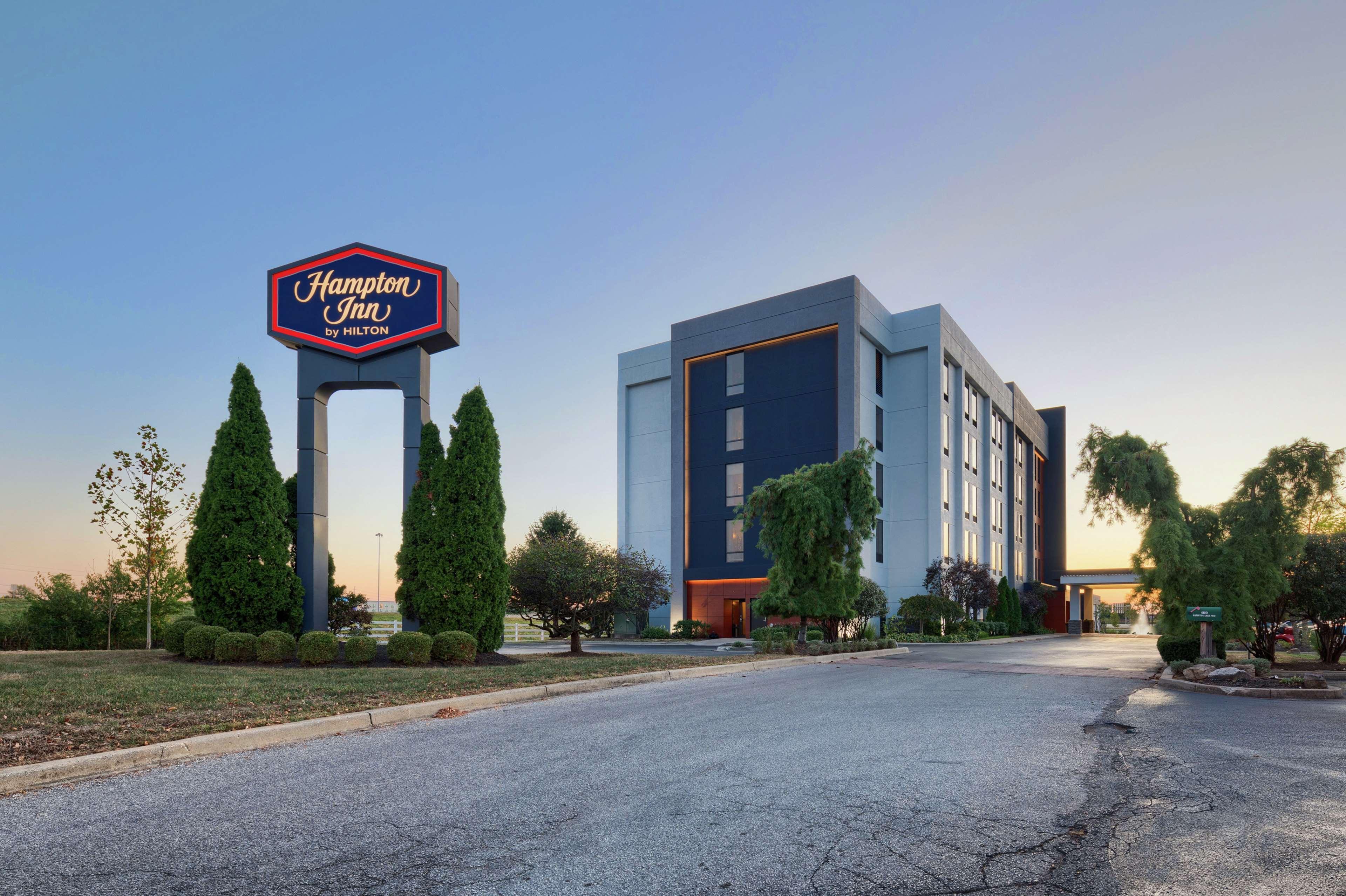 Hampton Inn Louisville Northeast Ngoại thất bức ảnh