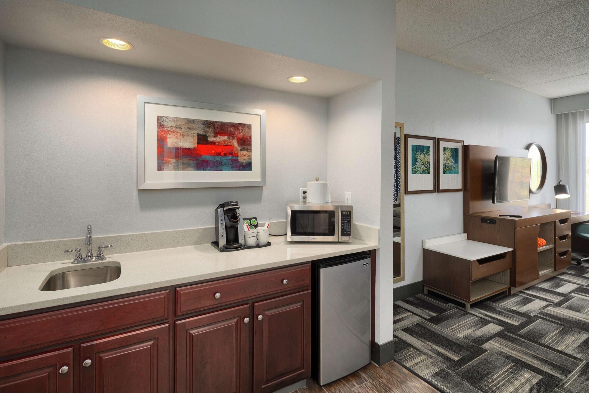 Hampton Inn Louisville Northeast Ngoại thất bức ảnh